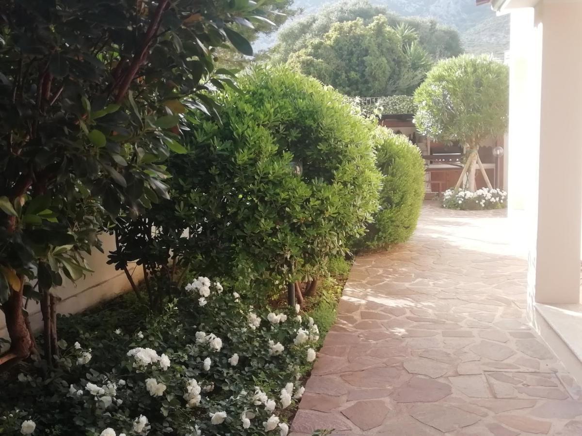 Casa Vacanze Villa Rosa Cala Gonone Ngoại thất bức ảnh