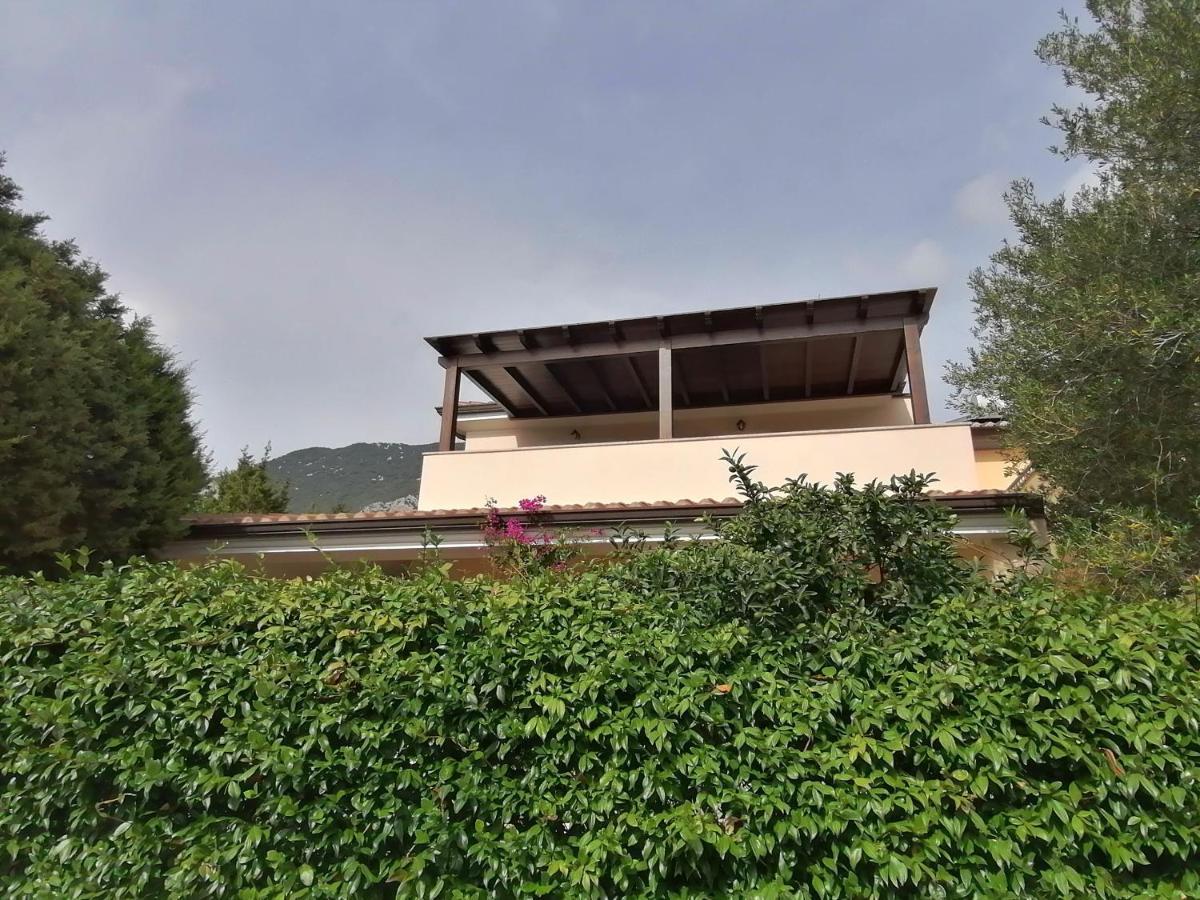 Casa Vacanze Villa Rosa Cala Gonone Ngoại thất bức ảnh